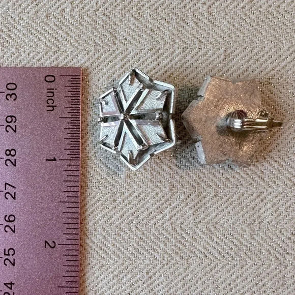 Rare Vintage Ballet Jewels Co Statement Clip On Earrings Silver Tone Star Flower - Picture 12 of 12